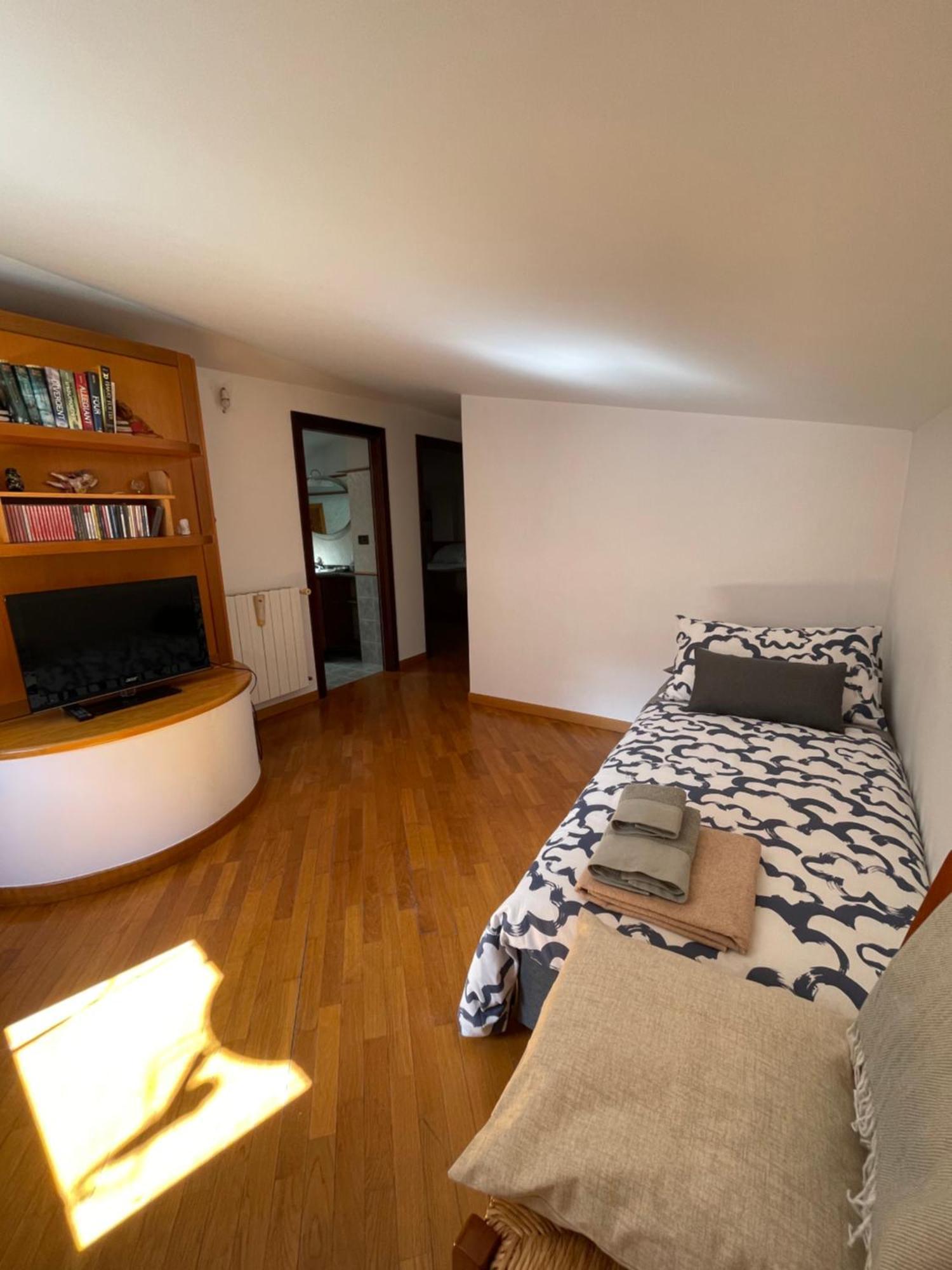 Apartamento La Casa Nel Cortile Castelbuono  Exterior foto