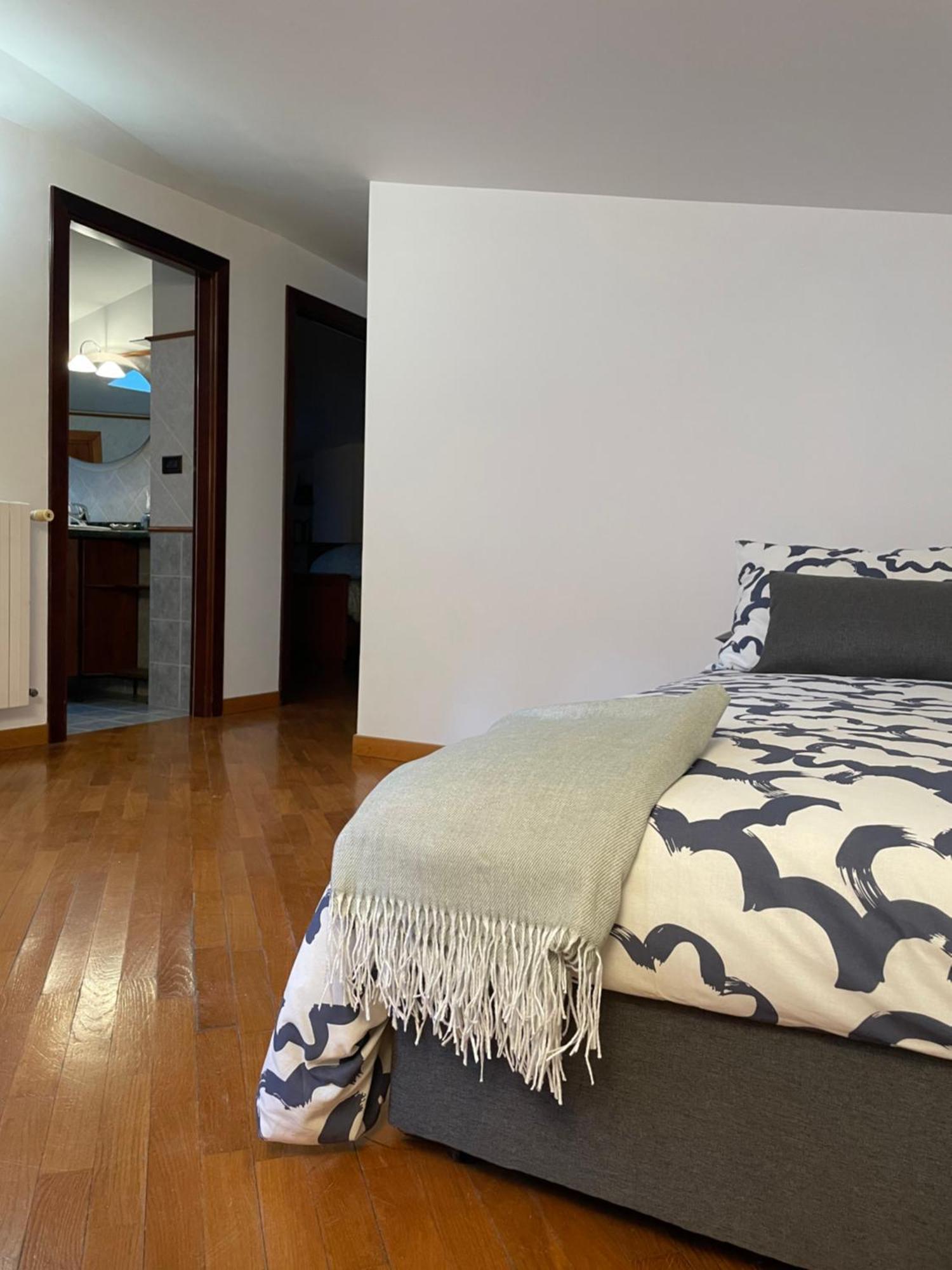 Apartamento La Casa Nel Cortile Castelbuono  Exterior foto
